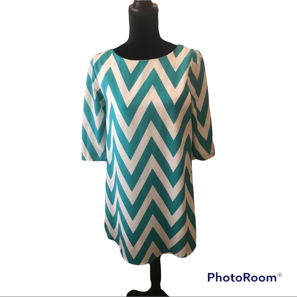 Everly, Turquoise /White Chevron Dress, size S